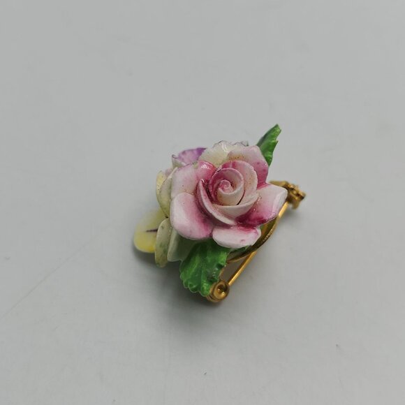 Vintage Pink Green Porcelain Rose Brooch Handcrafted In England - Picture 2 of 6